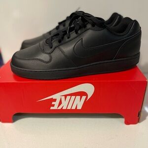 NIKE Men’s Ebernon Low Athletic Shoes Size 11 — Brand New!